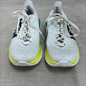 Hoka White and Yellow Athletic Shoes
Great condition
Clean